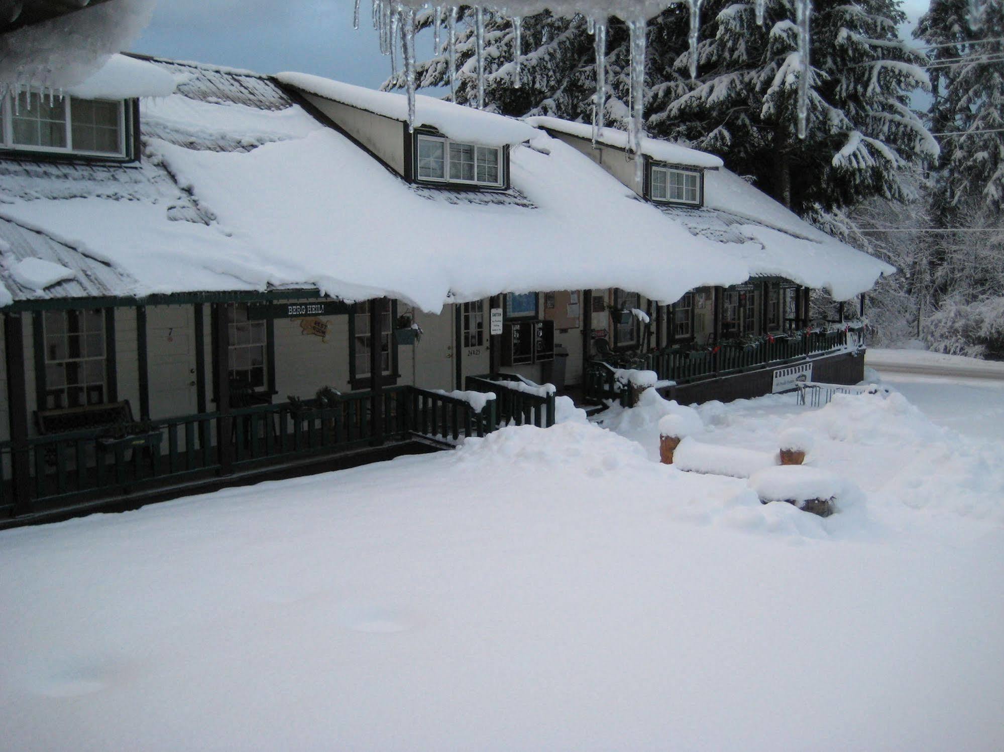 Whittaker'S Motel & Historic Bunkhouse Ashford Eksteriør bilde