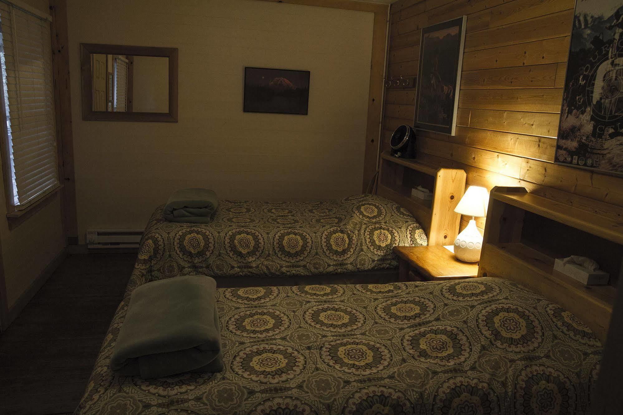Whittaker'S Motel & Historic Bunkhouse Ashford Eksteriør bilde