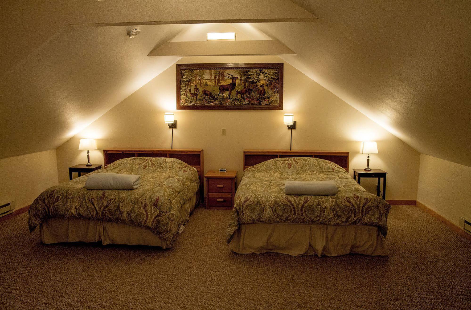 Whittaker'S Motel & Historic Bunkhouse Ashford Eksteriør bilde