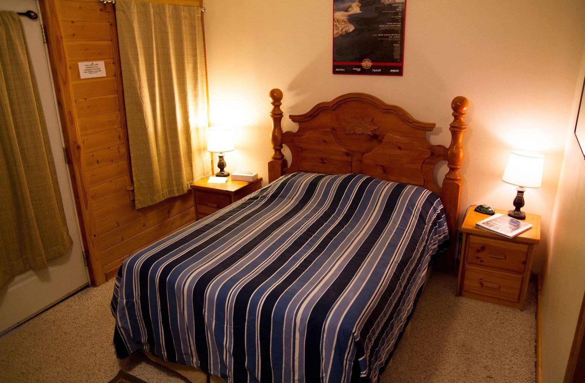 Whittaker'S Motel & Historic Bunkhouse Ashford Eksteriør bilde