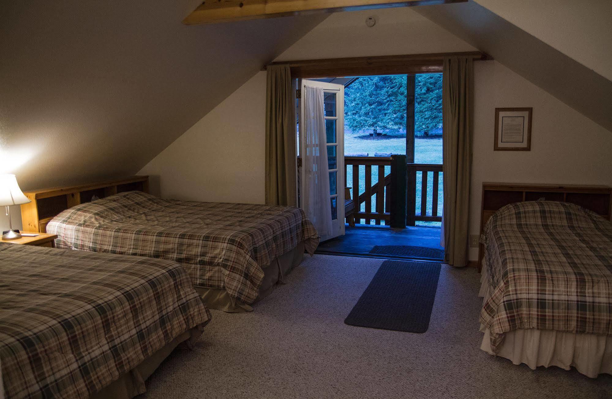 Whittaker'S Motel & Historic Bunkhouse Ashford Eksteriør bilde
